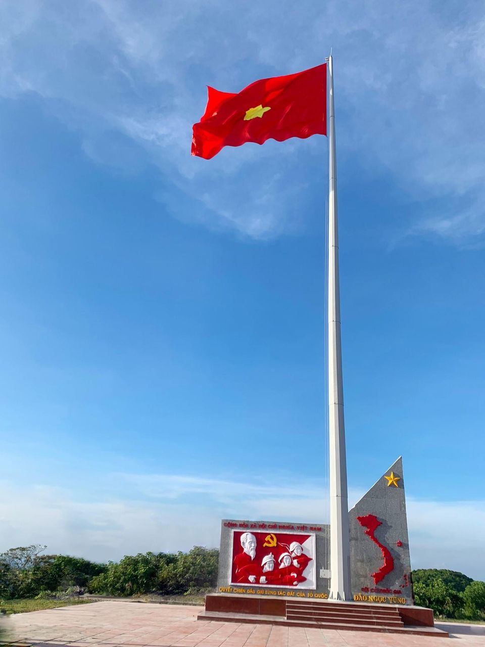 Cột cờ quốc gia