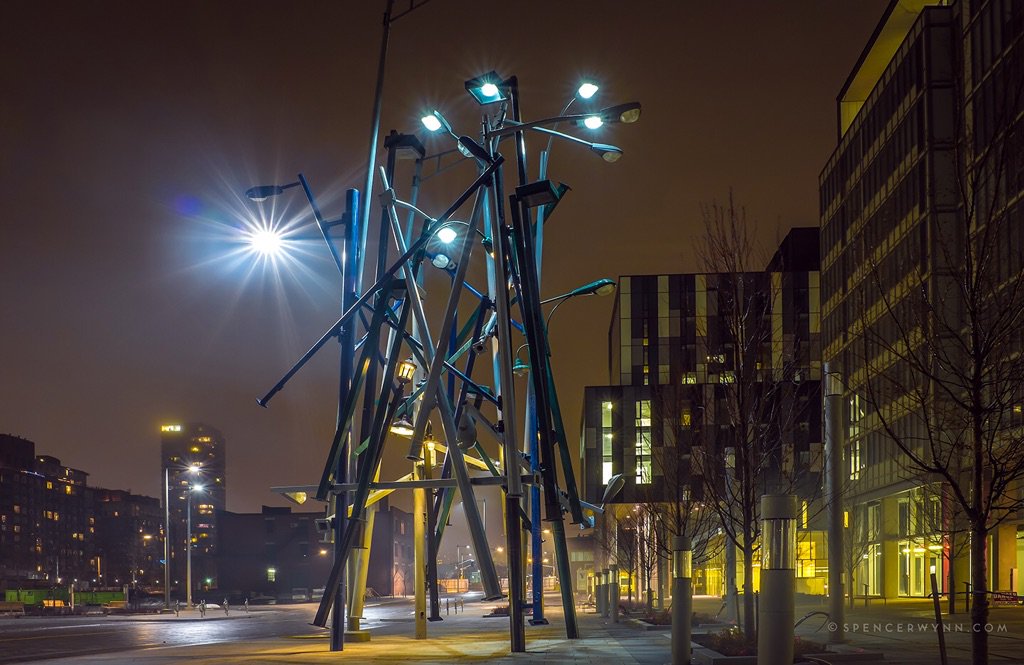 Cột đèn không tên ở khu phố West Don Lands Canada