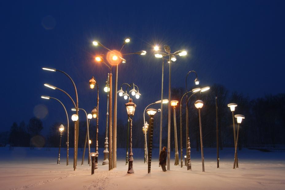 ĐÈN ĐƯỜNG PHỐ VÀ NGHỆ THUẬT TRONG KHÔNG GIAN CÔNG CỘNG